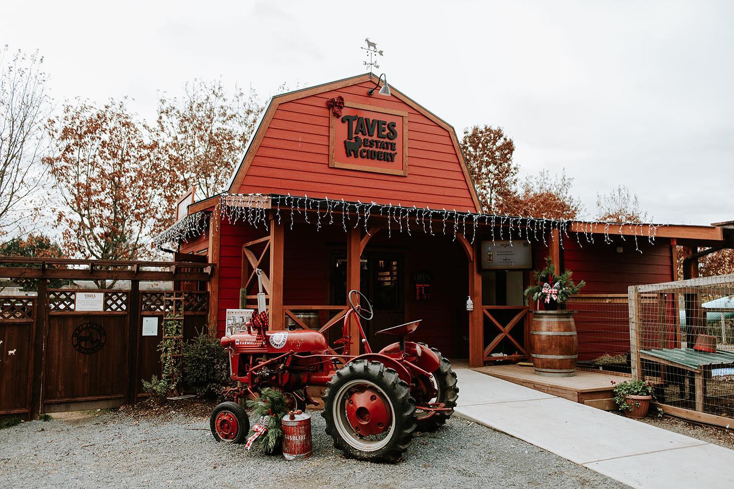 Abbotsford Holiday Barn