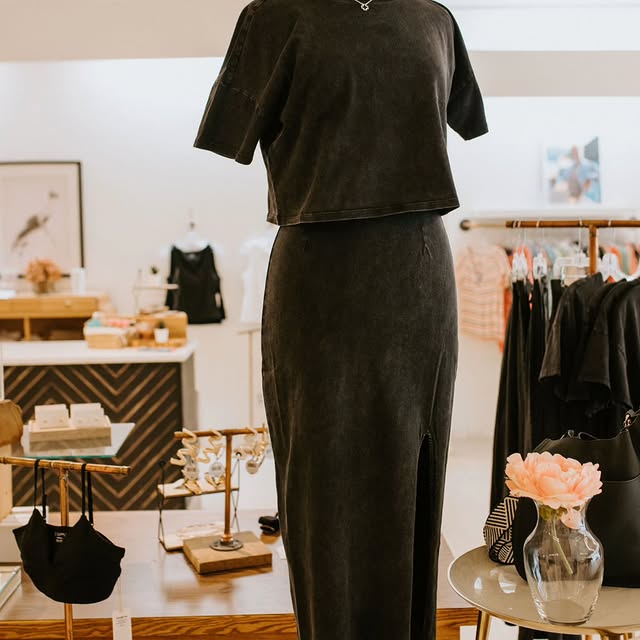 Lolly’s Fashion Lounge