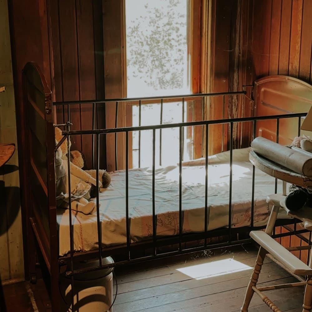 Childs bed in museum